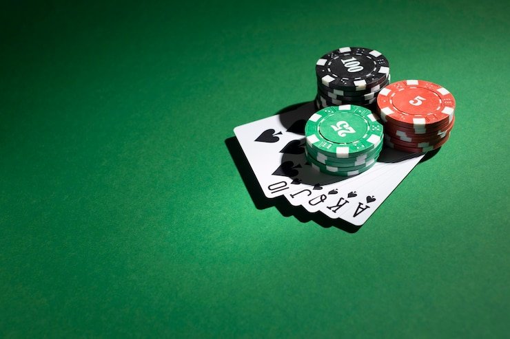 Keamanan data dan privasi pengguna dijamin melalui teknologi enkripsi tingkat tinggi